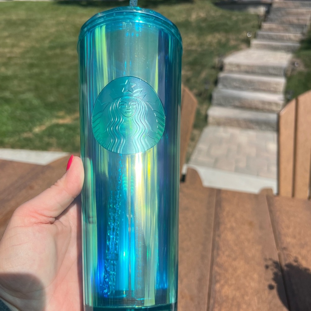 STARBUCKS KALEIDOSCOPE BLUE cold cup! Rare design! 24oz NWT SOLD OUT!